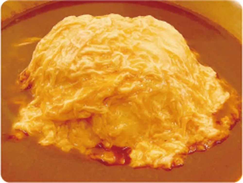 ベーコンとツナとチーズのオムライス