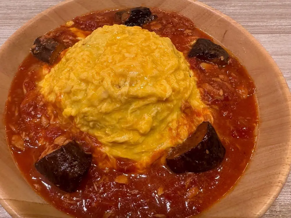 ナスとツナとチーズのオムライス